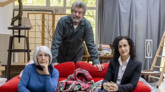 Enrevista a Manuela Varela por Gloria Nacional